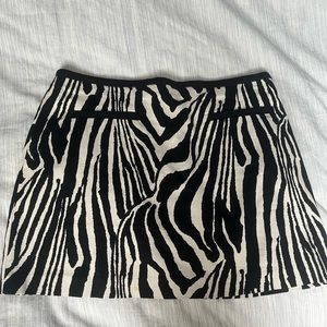 H&M a-line mini skirt zebra stripe size 10, worn once.